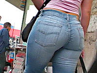 Mmmm, what a butt! It's so big and round and delicious! And those big butt jeans show it off in the best way imaginable. Very hot!